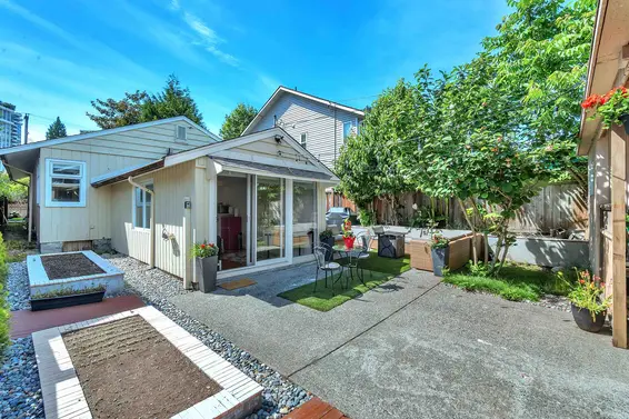 1698 Garden Avenue, North Vancouver For Sale - image 18