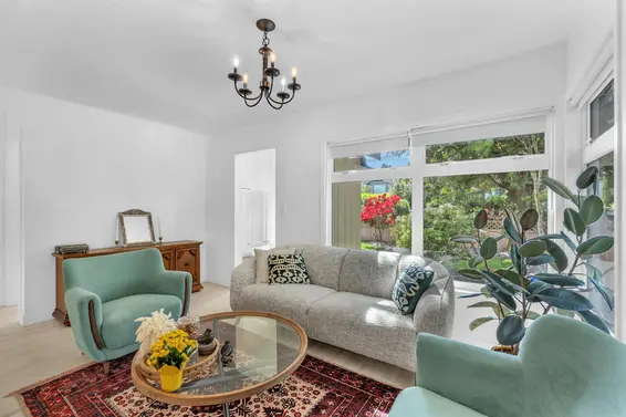 1698 Garden Avenue, North Vancouver For Sale - image 3