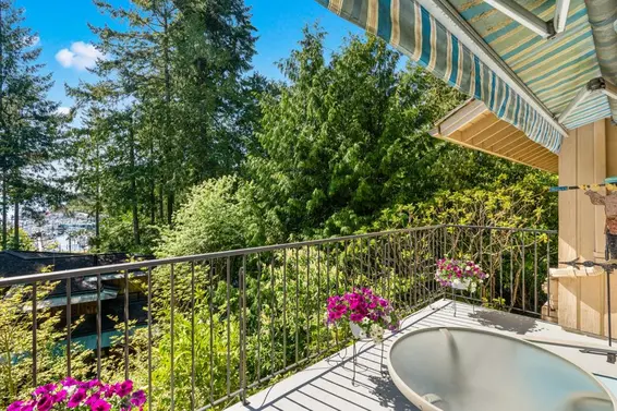 5707 Bluebell Drive, West Vancouver For Sale - image 9