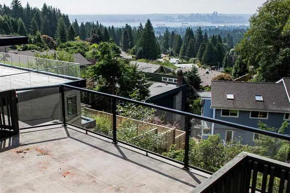 5189 Madeira Court, North Vancouver