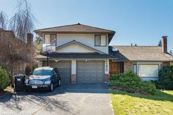 2035 Hill Drive, North Vancouver