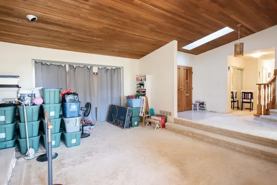 2035 Hill Drive, North Vancouver For Sale - image 4