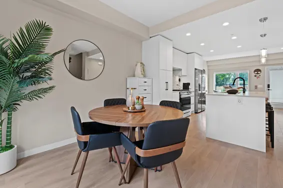 161 565 East 2nd Street, North Vancouver For Sale - image 11