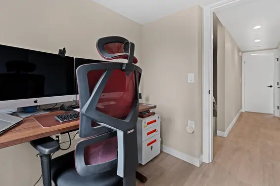 161 565 East 2nd Street, North Vancouver For Sale - image 35