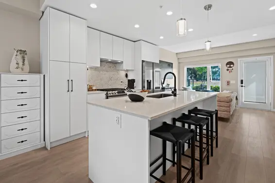 161 565 East 2nd Street, North Vancouver For Sale - image 7