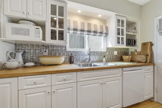 2029 Philip Avenue, North Vancouver For Sale - image 9