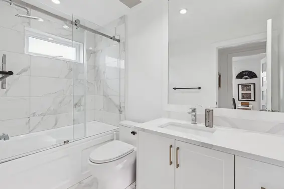 366 West Keith Road, North Vancouver For Sale - image 28