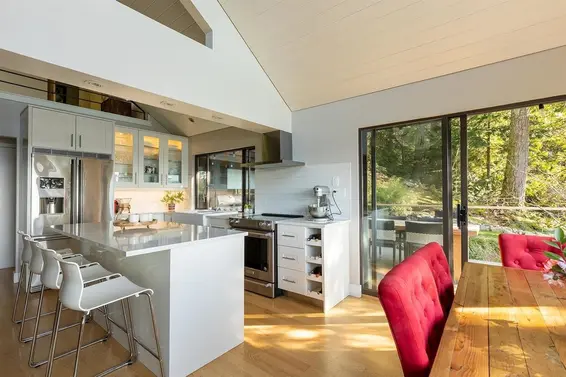 485 Timbertop Drive, Lions Bay For Sale - image 5