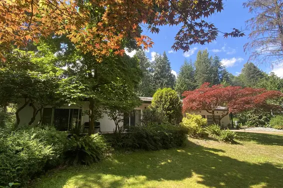 437 Southborough Drive, West Vancouver For Sale - image 2