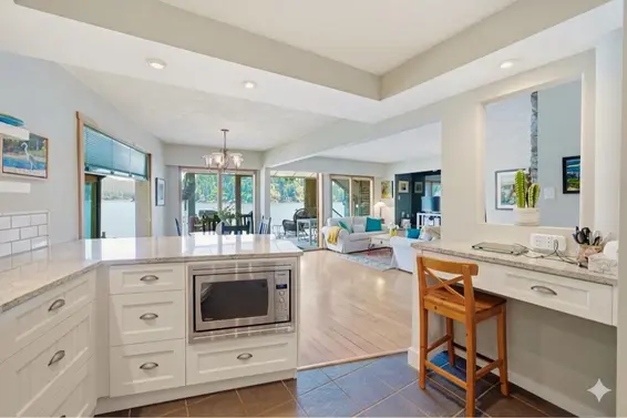 2848 Panorama Drive, North Vancouver For Sale - image 12
