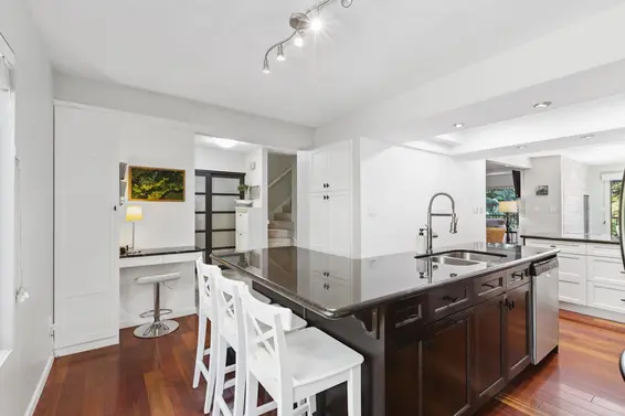 887 Frederick Road, North Vancouver For Sale - image 11