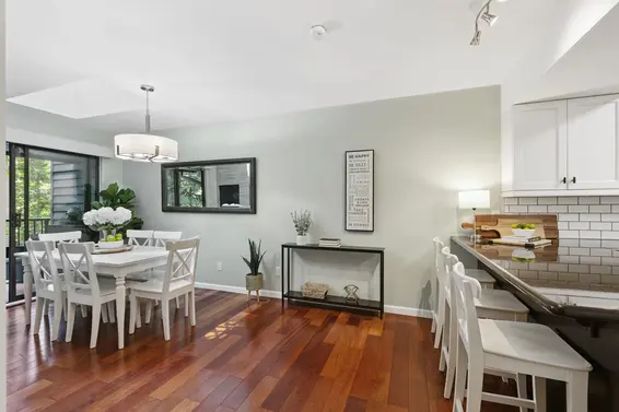 887 Frederick Road, North Vancouver For Sale - image 3