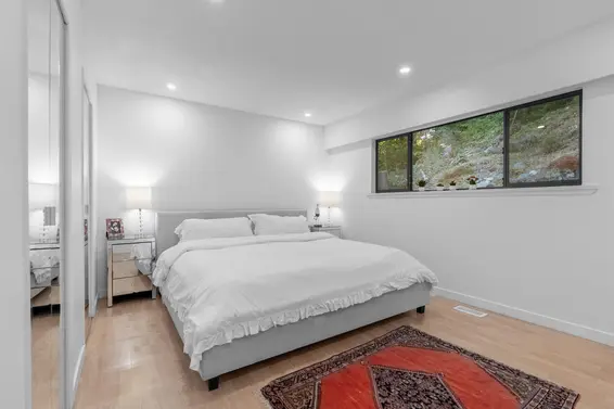 1835 Arborlynn Drive, North Vancouver For Sale - image 14