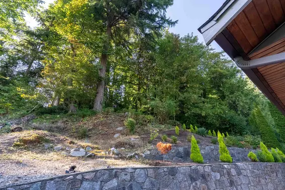 1835 Arborlynn Drive, North Vancouver For Sale - image 33