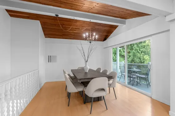 1835 Arborlynn Drive, North Vancouver For Sale - image 7