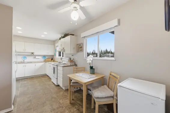 906 Roche Point Drive, North Vancouver For Sale - image 17