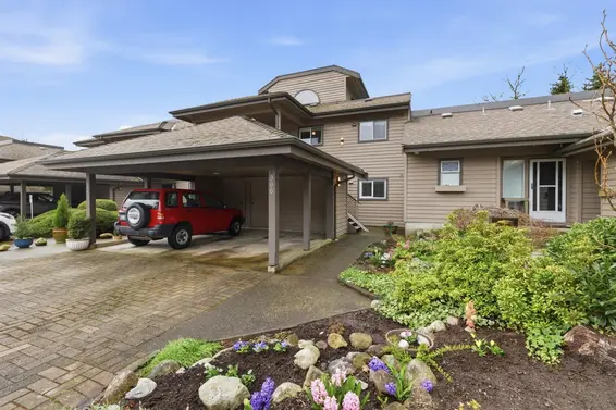 906 Roche Point Drive, North Vancouver For Sale - image 2