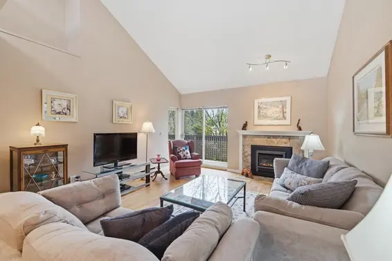 906 Roche Point Drive, North Vancouver For Sale - image 8