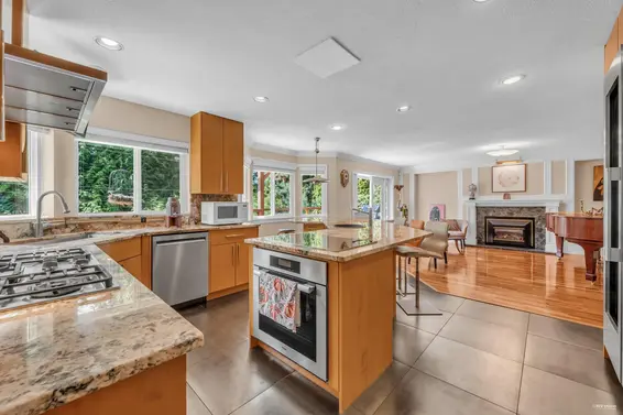 929 Melbourne Avenue, North Vancouver For Sale - image 7