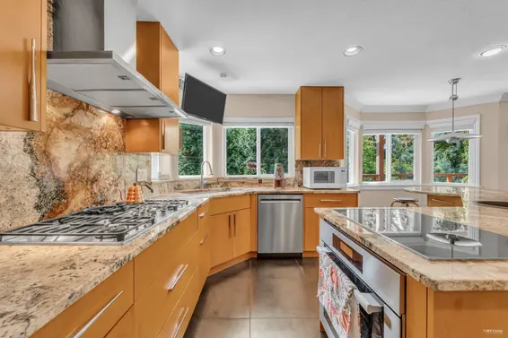 929 Melbourne Avenue, North Vancouver For Sale - image 8