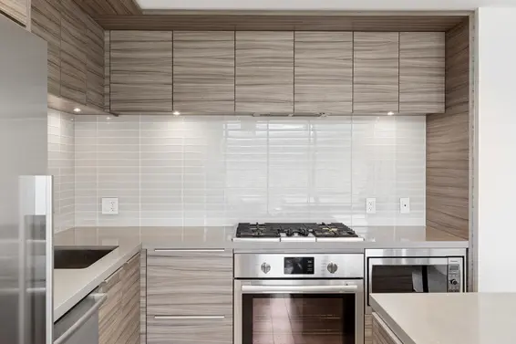 1909 1550 Fern Street, North Vancouver For Sale - image 10