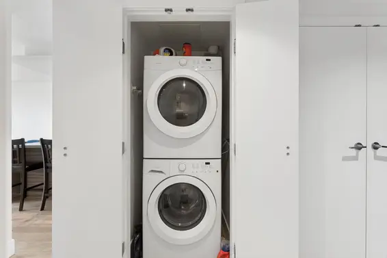 1909 1550 Fern Street, North Vancouver For Sale - image 17