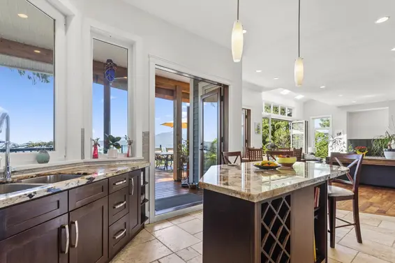 220 Panorama Road, Lions Bay For Sale - image 11