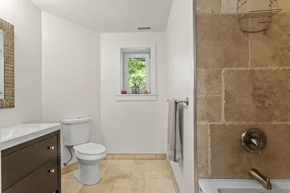220 Panorama Road, Lions Bay For Sale - image 36