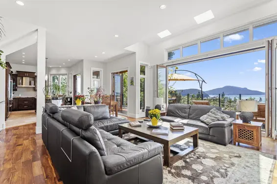 220 Panorama Road, Lions Bay For Sale - image 5