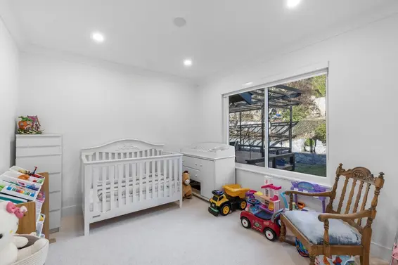 284 Montroyal Boulevard, North Vancouver For Sale - image 26