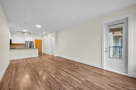 313 2601 Whiteley Court, North Vancouver For Sale - image 14