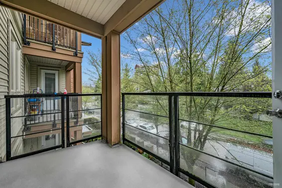 313 2601 Whiteley Court, North Vancouver For Sale - image 15