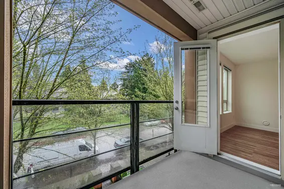 313 2601 Whiteley Court, North Vancouver For Sale - image 16