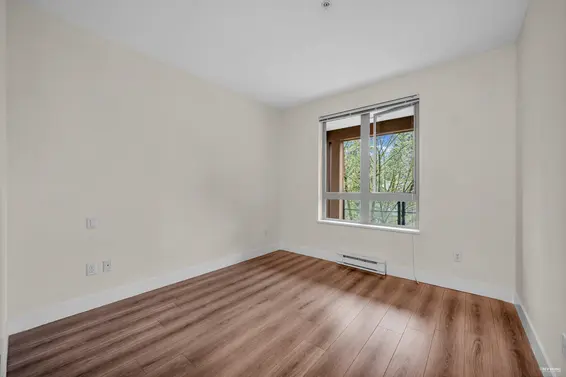 313 2601 Whiteley Court, North Vancouver For Sale - image 8