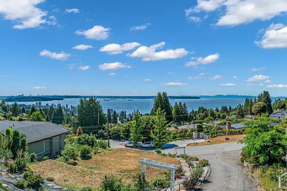 2030 Russet Way, West Vancouver For Sale - image 1