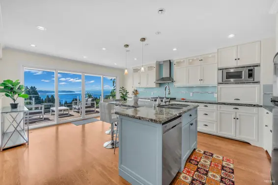 2030 Russet Way, West Vancouver For Sale - image 15