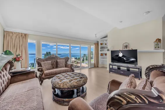 2030 Russet Way, West Vancouver For Sale - image 6