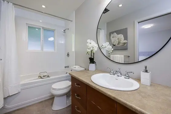 2100 Whitman Avenue, North Vancouver For Sale - image 7