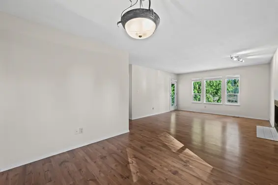 4125 Lynn Valley Road, North Vancouver For Sale - image 14