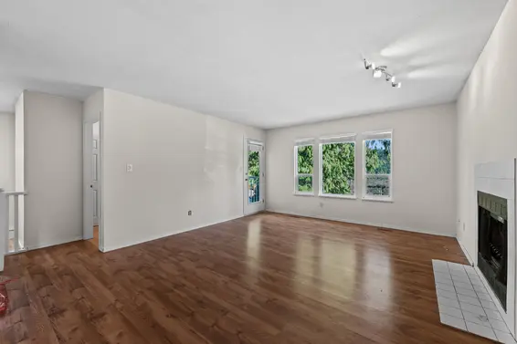 4125 Lynn Valley Road, North Vancouver For Sale - image 9