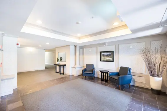 406 2059 Chesterfield Avenue, North Vancouver For Sale - image 2