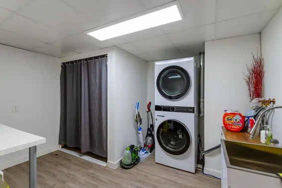 5655 White Pine Lane, North Vancouver For Sale - image 31