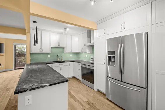 81 1930 Cedar Village Crescent, North Vancouver For Sale - image 11