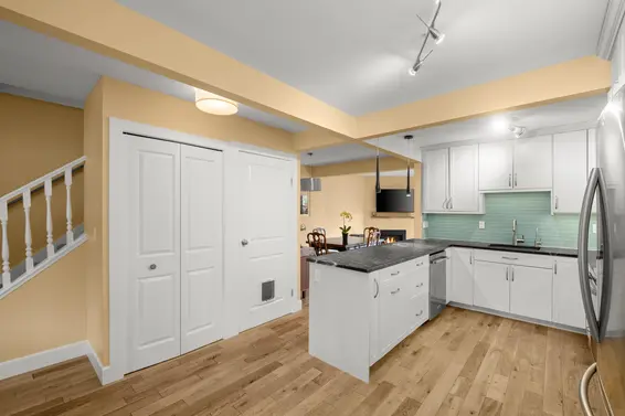 81 1930 Cedar Village Crescent, North Vancouver For Sale - image 12