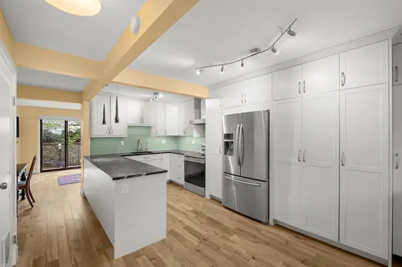 81 1930 Cedar Village Crescent, North Vancouver For Sale - image 9