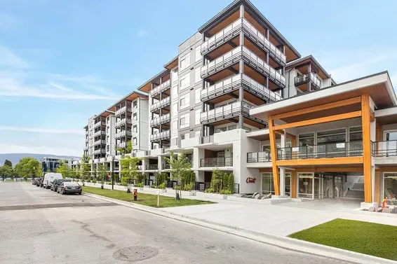 219 108 East 8th Street, North Vancouver