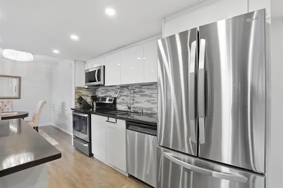 2006 2024 Fullerton Avenue, North Vancouver For Sale - image 10