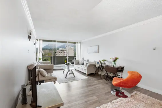 2006 2024 Fullerton Avenue, North Vancouver For Sale - image 5