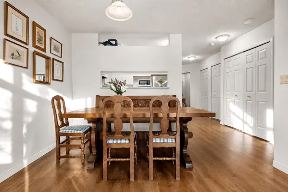 307 2800 Chesterfield Avenue, North Vancouver For Sale - image 5