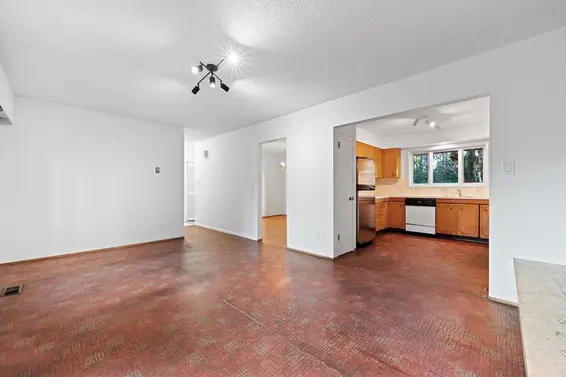 2510 Byron Road, North Vancouver For Sale - image 17